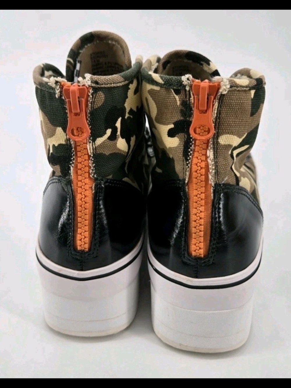 For @bentonjp12 Steve Madden Camouflage High-Top Platform Sneakers - Picture 6 of 6